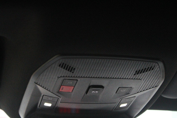 Peugeot 308 1.2 Hybrid 145PK e-DCS6 GT | PANORAMISCH SCHUIF/KANTEL DAK | FOCAL AUDIO SYSTEM | AFNEEMBARE TREKHAAK | LED MATRIX KOPLAMPEN | 360° CAMERA | DRAADLOZE APPLE CARPLAY/ANDROID AUTO | DRAADLOZE TELEFOONLADER | ELEKTRISCH BEDIENBARE BESTUURDERSSTOEL | LEDEREN/ALCANTARA BEKLEDING | STOEL/STUUR VERWARMING | ADAPTIVE CRUISE CONTROL | KEYLESS ENTRY/START | DODEHOEK DETECTIE |