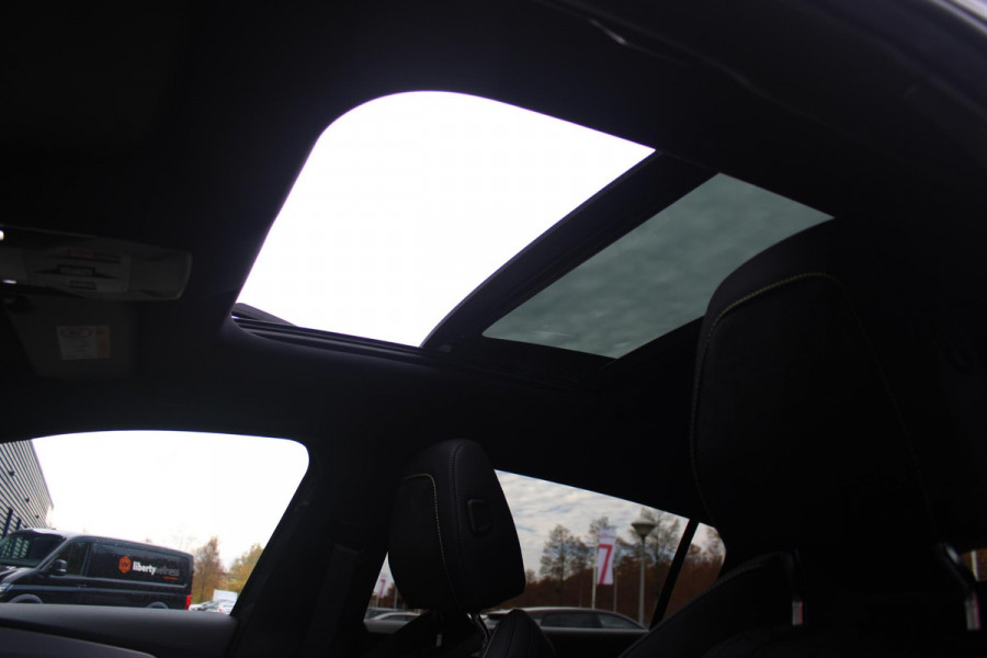 Peugeot 308 1.2 Hybrid 145PK e-DCS6 GT | PANORAMISCH SCHUIF/KANTEL DAK | FOCAL AUDIO SYSTEM | AFNEEMBARE TREKHAAK | LED MATRIX KOPLAMPEN | 360° CAMERA | DRAADLOZE APPLE CARPLAY/ANDROID AUTO | DRAADLOZE TELEFOONLADER | ELEKTRISCH BEDIENBARE BESTUURDERSSTOEL | LEDEREN/ALCANTARA BEKLEDING | STOEL/STUUR VERWARMING | ADAPTIVE CRUISE CONTROL | KEYLESS ENTRY/START | DODEHOEK DETECTIE |