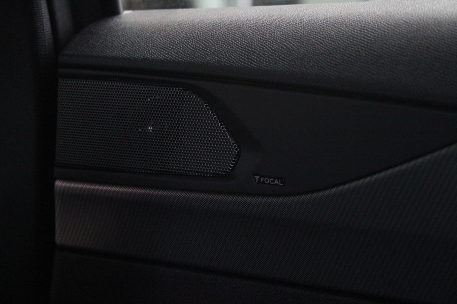 Peugeot 308 1.2 Hybrid 145PK e-DCS6 GT | PANORAMISCH SCHUIF/KANTEL DAK | FOCAL AUDIO SYSTEM | AFNEEMBARE TREKHAAK | LED MATRIX KOPLAMPEN | 360° CAMERA | DRAADLOZE APPLE CARPLAY/ANDROID AUTO | DRAADLOZE TELEFOONLADER | ELEKTRISCH BEDIENBARE BESTUURDERSSTOEL | LEDEREN/ALCANTARA BEKLEDING | STOEL/STUUR VERWARMING | ADAPTIVE CRUISE CONTROL | KEYLESS ENTRY/START | DODEHOEK DETECTIE |