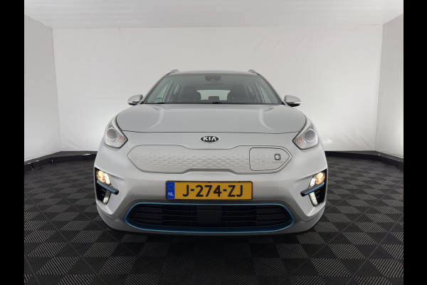 Kia e-Niro DynamicLine 64 kWh [ 3-Fase ] { SOH-100% } (INCL-BTW) Aut. *HEATPUMP | LEATHER-FABRIC | NAVI-FULLMAP | AMBIENT-LIGHT | DAB+ | ADAPTIVE-CRUISE | CAMERA | HEATED-COMFORTSEATS | KEYLESS | DIGI-COCKPIT | SHIFT-PADDLES | CARPLAY | 17"ALU*