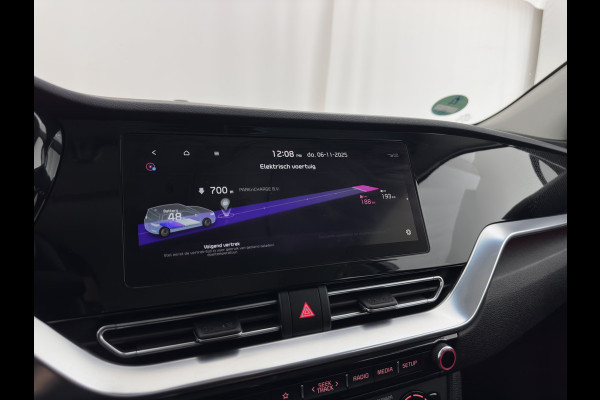 Kia e-Niro DynamicLine 64 kWh [ 3-Fase ] { SOH-100% } (INCL-BTW) Aut. *HEATPUMP | LEATHER-FABRIC | NAVI-FULLMAP | AMBIENT-LIGHT | DAB+ | ADAPTIVE-CRUISE | CAMERA | HEATED-COMFORTSEATS | KEYLESS | DIGI-COCKPIT | SHIFT-PADDLES | CARPLAY | 17"ALU*