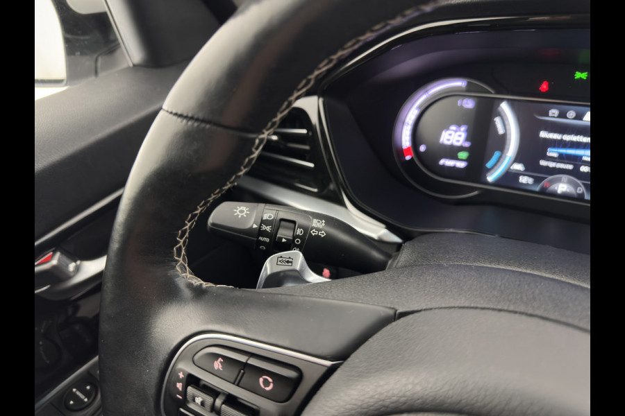 Kia e-Niro DynamicLine 64 kWh [ 3-Fase ] { SOH-100% } (INCL-BTW) Aut. *HEATPUMP | LEATHER-FABRIC | NAVI-FULLMAP | AMBIENT-LIGHT | DAB+ | ADAPTIVE-CRUISE | CAMERA | HEATED-COMFORTSEATS | KEYLESS | DIGI-COCKPIT | SHIFT-PADDLES | CARPLAY | 17"ALU*