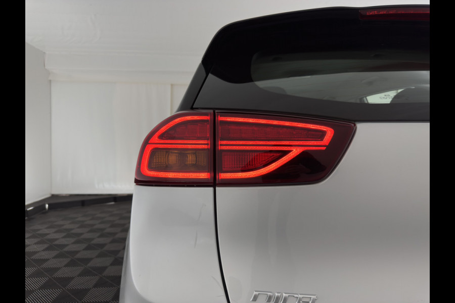 Kia e-Niro DynamicLine 64 kWh [ 3-Fase ] { SOH-100% } (INCL-BTW) Aut. *HEATPUMP | LEATHER-FABRIC | NAVI-FULLMAP | AMBIENT-LIGHT | DAB+ | ADAPTIVE-CRUISE | CAMERA | HEATED-COMFORTSEATS | KEYLESS | DIGI-COCKPIT | SHIFT-PADDLES | CARPLAY | 17"ALU*