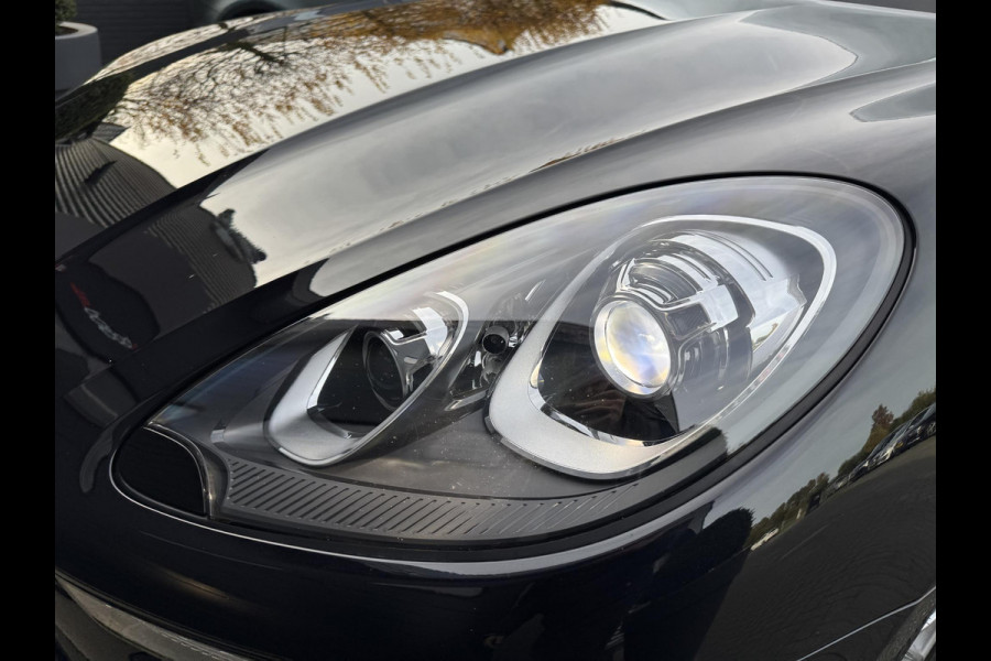 Porsche Macan 2.0 | Panoramadak | Adaptive Cruise Control | Camera | Navigatie | Bose | Elektrische Achterklep |