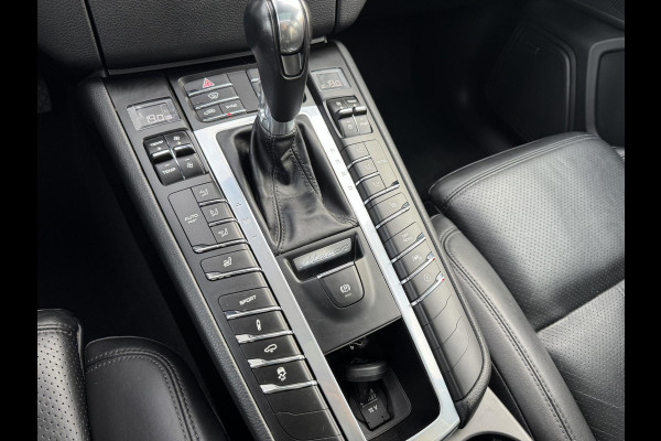 Porsche Macan 2.0 | Panoramadak | Adaptive Cruise Control | Camera | Navigatie | Bose | Elektrische Achterklep |