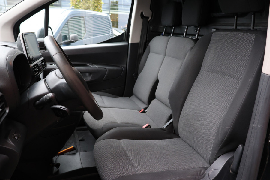 Citroën Berlingo 1.5 BlueHDi | Blind Spot | CarPlay | Camera | Navigatie | 3-Zitter | Cruise control | PDC V+A | Airco | Dealer onderhouden | Nieuwe APK | Euro 6