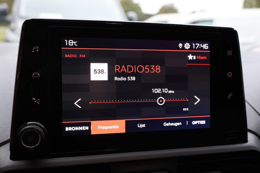 Citroën Berlingo 1.5 BlueHDi | Blind Spot | CarPlay | Camera | Navigatie | 3-Zitter | Cruise control | PDC V+A | Airco | Dealer onderhouden | Nieuwe APK | Euro 6
