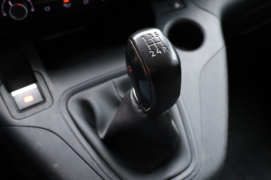 Citroën Berlingo 1.5 BlueHDi | Blind Spot | CarPlay | Camera | Navigatie | 3-Zitter | Cruise control | PDC V+A | Airco | Dealer onderhouden | Nieuwe APK | Euro 6