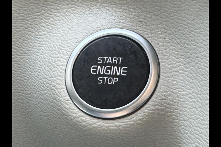 Volvo XC40 1.5 T3 Inscription Camera Carplay Trekhaak Led Adaptive cruise Leder Keyless