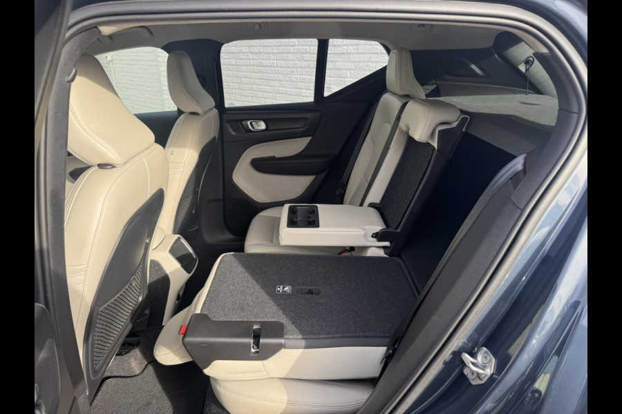 Volvo XC40 1.5 T3 Inscription Camera Carplay Trekhaak Led Adaptive cruise Leder Keyless