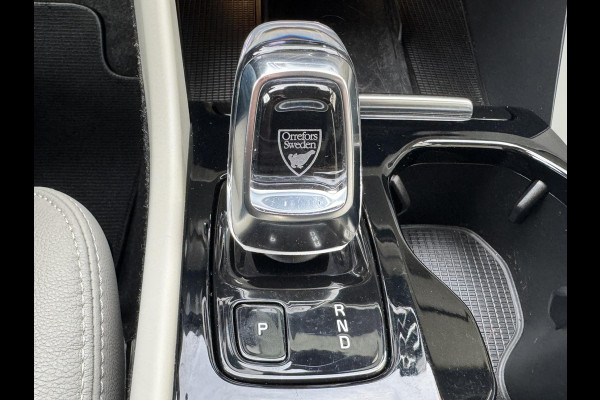 Volvo XC40 1.5 T3 Inscription Camera Carplay Trekhaak Led Adaptive cruise Leder Keyless