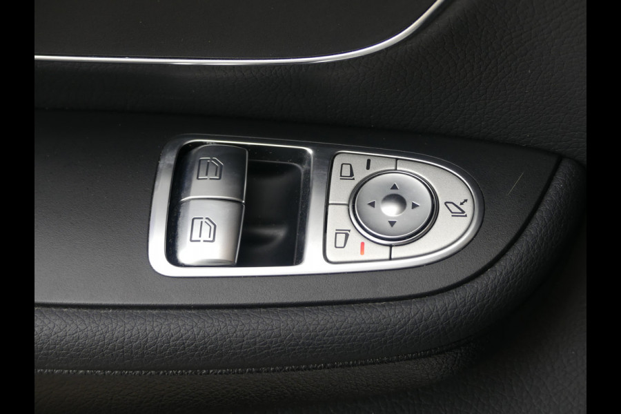Mercedes-Benz V-Klasse 250d Lang AMG Pakket Dubbel Cabine Trekhaak/LEER/LED