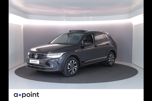 Volkswagen Tiguan 1.5 TSI Life 150 pk Automaat (DSG) | Navigatie | Panoramadak | Parkeersensoren | Achteruitrijcamera | Stoelverwarming | Adaptieve cruise control |