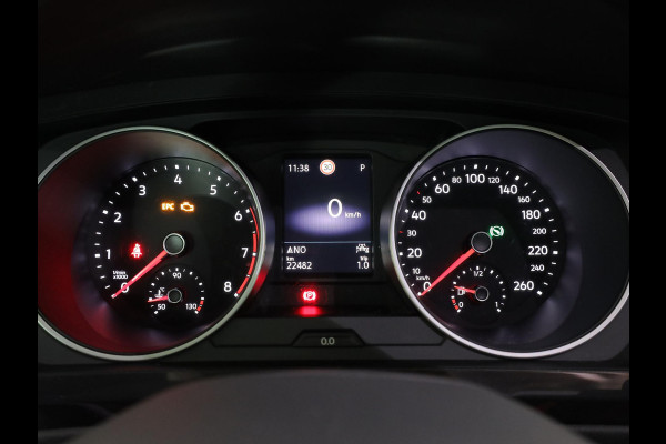 Volkswagen Tiguan 1.5 TSI Life 150 pk Automaat (DSG) | Navigatie | Panoramadak | Parkeersensoren | Achteruitrijcamera | Stoelverwarming | Adaptieve cruise control |