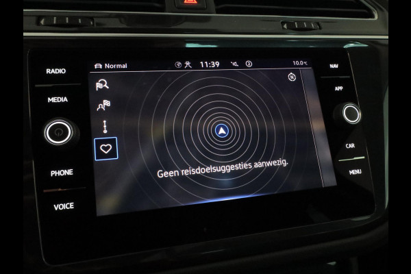 Volkswagen Tiguan 1.5 TSI Life 150 pk Automaat (DSG) | Navigatie | Panoramadak | Parkeersensoren | Achteruitrijcamera | Stoelverwarming | Adaptieve cruise control |