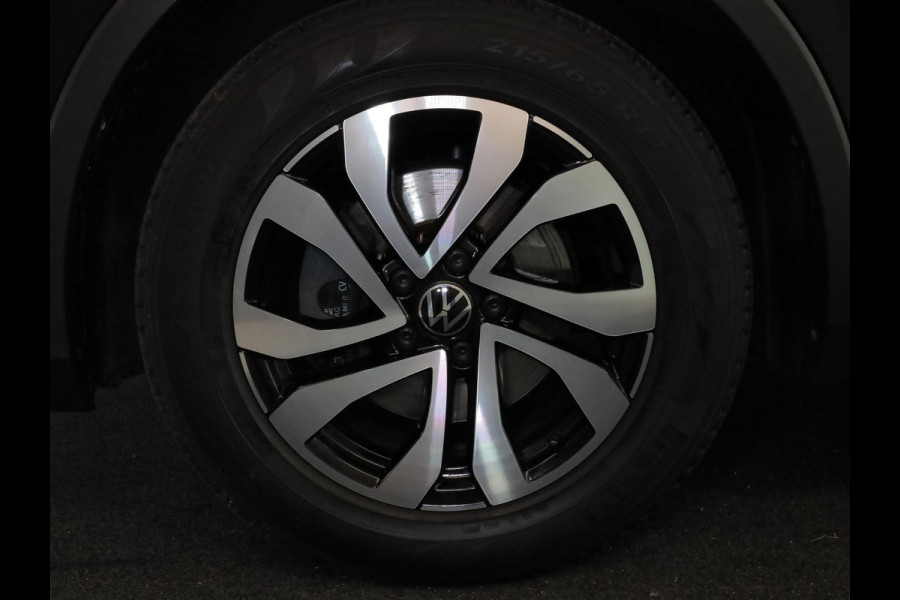 Volkswagen Tiguan 1.5 TSI Life 150 pk Automaat (DSG) | Navigatie | Panoramadak | Parkeersensoren | Achteruitrijcamera | Stoelverwarming | Adaptieve cruise control |