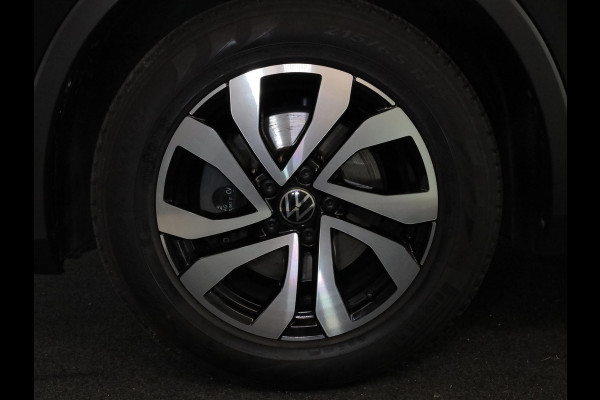 Volkswagen Tiguan 1.5 TSI Life 150 pk Automaat (DSG) | Navigatie | Panoramadak | Parkeersensoren | Achteruitrijcamera | Stoelverwarming | Adaptieve cruise control |