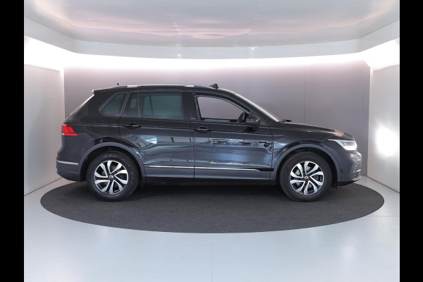 Volkswagen Tiguan 1.5 TSI Life 150 pk Automaat (DSG) | Navigatie | Panoramadak | Parkeersensoren | Achteruitrijcamera | Stoelverwarming | Adaptieve cruise control |