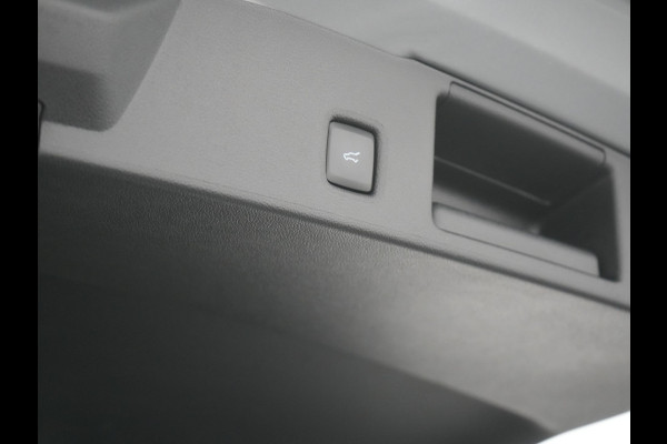 Ford Kuga 2.5 ST-Line Plug In Hybrid 225pk Dealer O.H. PHEV | Adaptive Cruise | Head Up | 360 Camera | Sportstoelen & Stuur Verwarmd | Apple Carplay | Keyless | Blis | Virtual | Navigatie | DAB |