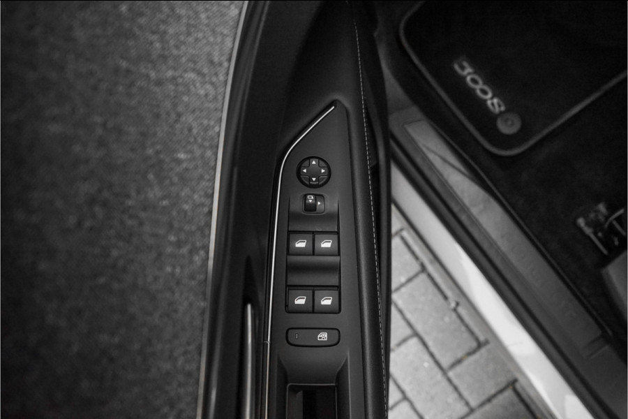 Peugeot 3008 1.2 PureTech Blue Lease Premium ACC Camera Trekhaak 1e Eig Ori NL