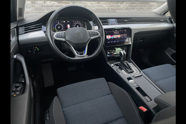 Volkswagen Passat Variant 1.4 TSI PHEV GTE Business | Elek Trekhaak | Virtual | LED | Camera | Carplay | Navi