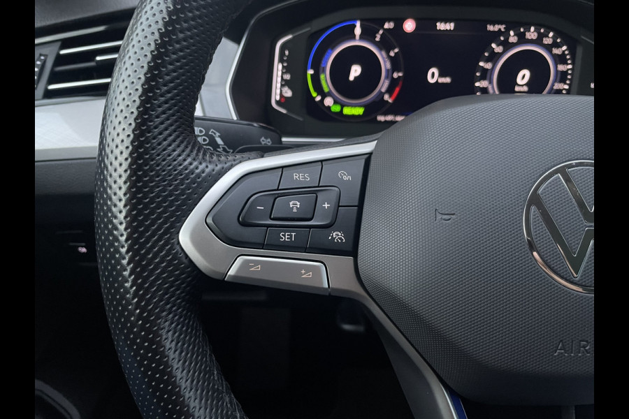 Volkswagen Passat Variant 1.4 TSI PHEV GTE Business | Elek Trekhaak | Virtual | LED | Camera | Carplay | Navi