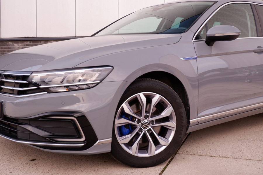 Volkswagen Passat Variant 1.4 TSI PHEV GTE Business | Elek Trekhaak | Virtual | LED | Camera | Carplay | Navi