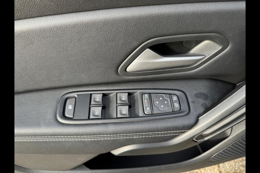Dacia Duster TCe 150 EDC Journey Keyless / Navi / Camera / P-sensoren rondom / Clima / LM velgen