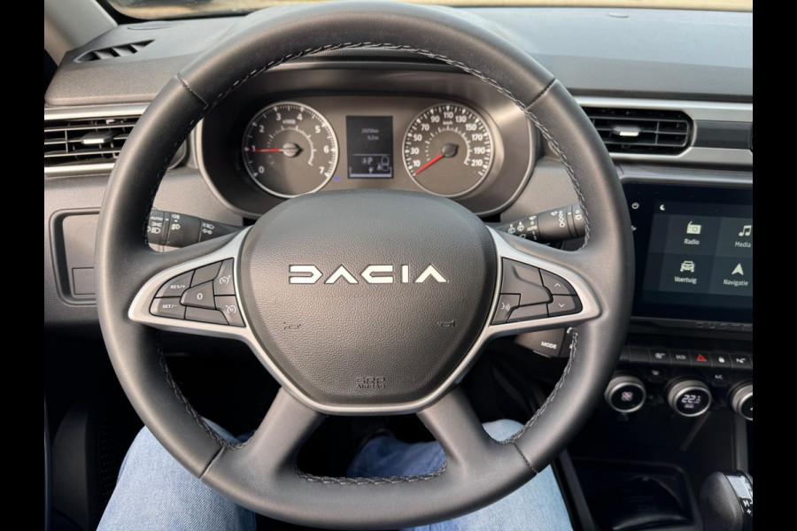 Dacia Duster TCe 150 EDC Journey Keyless / Navi / Camera / P-sensoren rondom / Clima / LM velgen