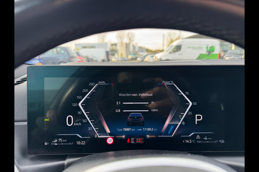 BMW 3 Serie Touring 330e xDrive High Executive Panorama Leder Camera