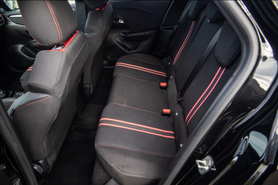 Opel Corsa 1.2 Turbo GS BLACK LINE / APPLE CARPLAY / AUTOMAAT / 360 CAMERA / STOELVERWARMING