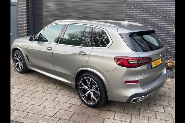 BMW X5 XDRIVE45E FROZEN/INDIVIDUAL/HEADUP/SOFT/LUCHT