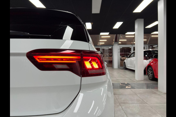 Volkswagen T-Roc 1.5 TSI R-Line | Cam |IQ-Light | Pano |