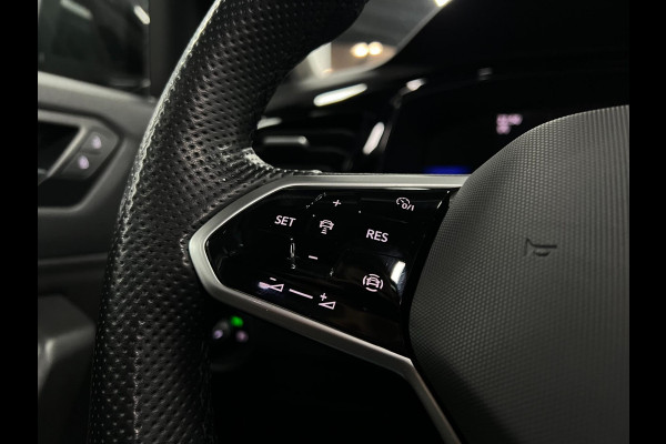 Volkswagen T-Roc 1.5 TSI R-Line | Cam |IQ-Light | Pano |