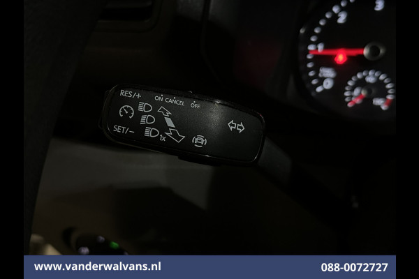Volkswagen Crafter 2.0 TDI 141pk L3H3 L2H2 Euro6 Airco | Camera | Apple Carplay | Android Auto | Cruisecontrol Massagestoel, Chauffeursstoel
