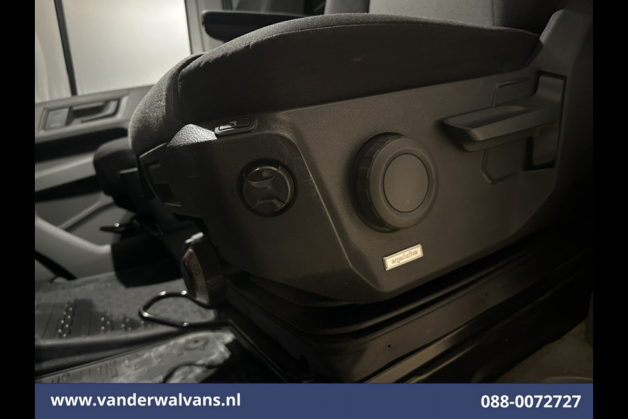 Volkswagen Crafter 2.0 TDI 141pk L3H3 L2H2 Euro6 Airco | Camera | Apple Carplay | Android Auto | Cruisecontrol Massagestoel, Chauffeursstoel