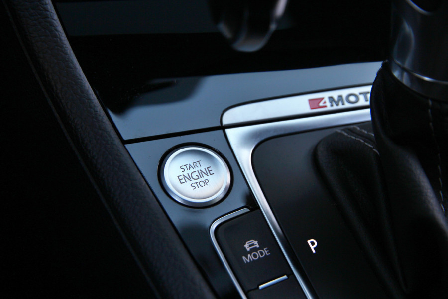 Volkswagen Golf 2.0 TSI 4Motion R | Pano | DCC | Dynaudio | BBS | Keyless