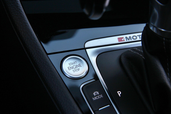 Volkswagen Golf 2.0 TSI 4Motion R | Pano | DCC | Dynaudio | BBS | Keyless