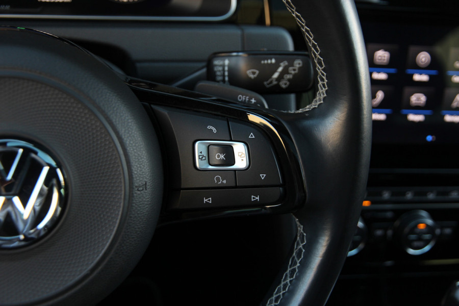 Volkswagen Golf 2.0 TSI 4Motion R | Pano | DCC | Dynaudio | BBS | Keyless