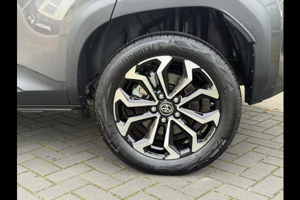 Toyota Yaris Cross 1.5 Hybrid First Edition Plus | Parkeersensoren, Stoel + Stuurverwarming, 17 inch, Privacy Glass
