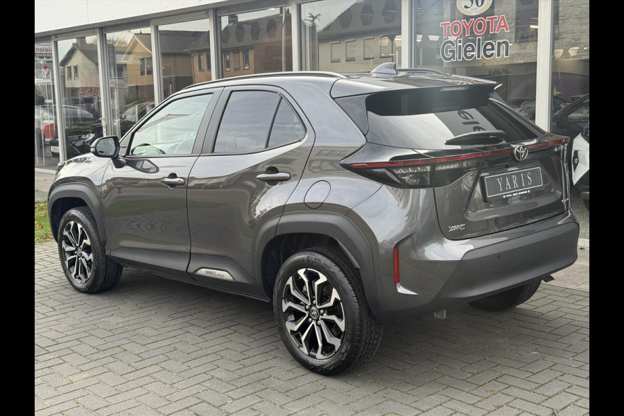 Toyota Yaris Cross 1.5 Hybrid First Edition Plus | Parkeersensoren, Stoel + Stuurverwarming, 17 inch, Privacy Glass