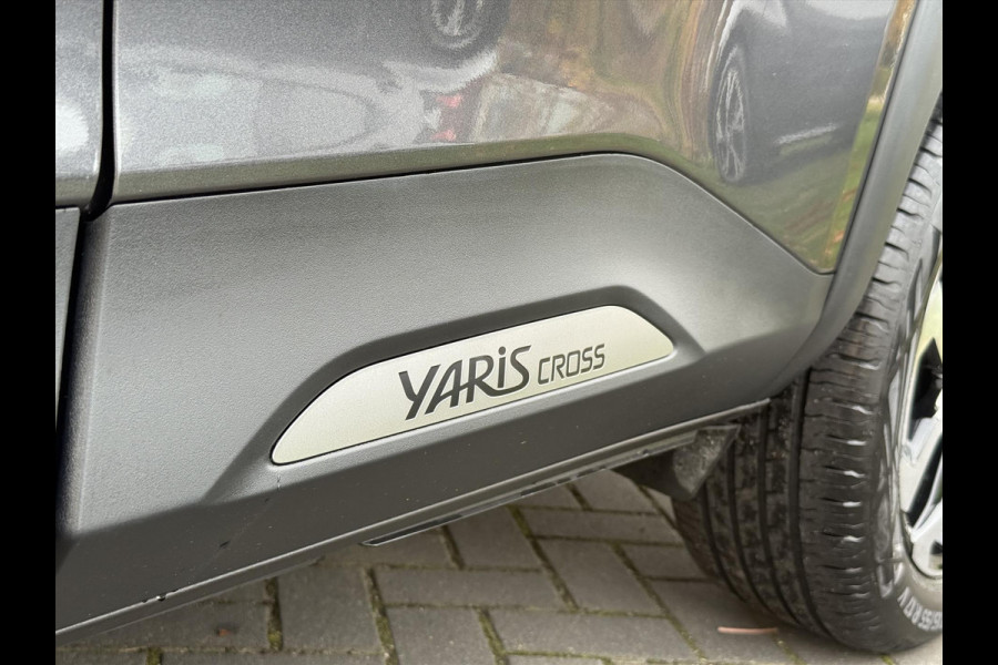 Toyota Yaris Cross 1.5 Hybrid First Edition Plus | Parkeersensoren, Stoel + Stuurverwarming, 17 inch, Privacy Glass