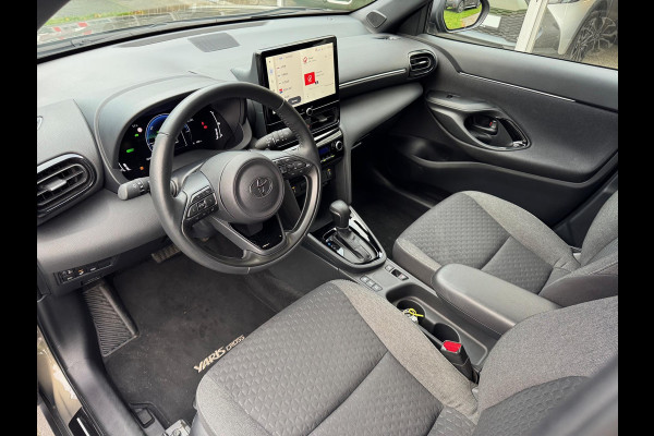 Toyota Yaris Cross 1.5 Hybrid First Edition Plus | Parkeersensoren, Stoel + Stuurverwarming, 17 inch, Privacy Glass