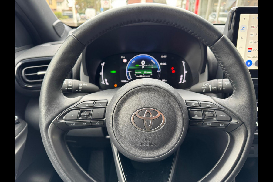 Toyota Yaris Cross 1.5 Hybrid First Edition Plus | Parkeersensoren, Stoel + Stuurverwarming, 17 inch, Privacy Glass
