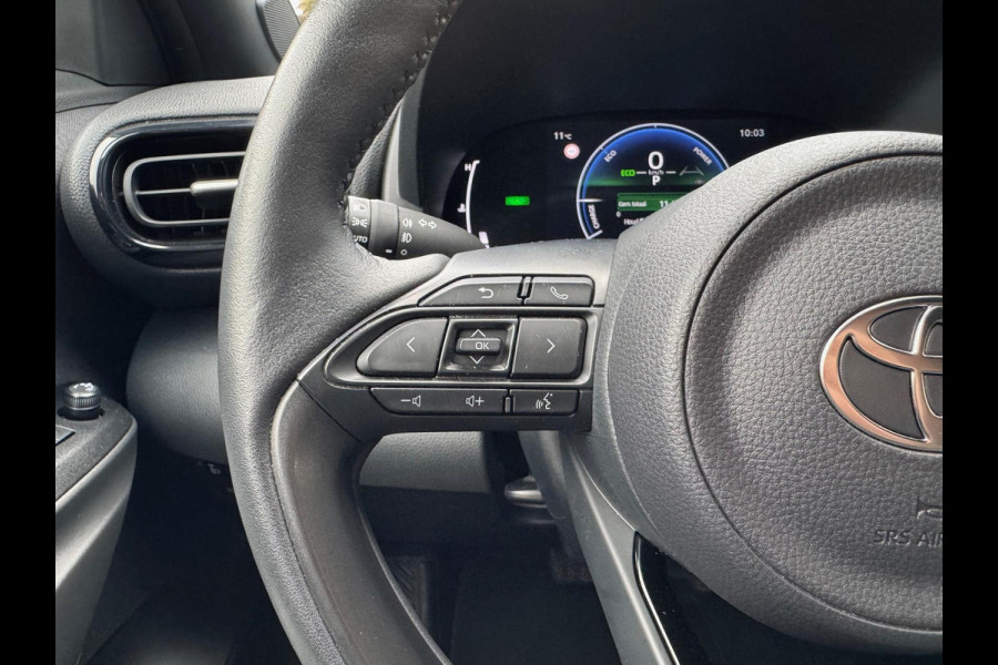Toyota Yaris Cross 1.5 Hybrid First Edition Plus | Parkeersensoren, Stoel + Stuurverwarming, 17 inch, Privacy Glass