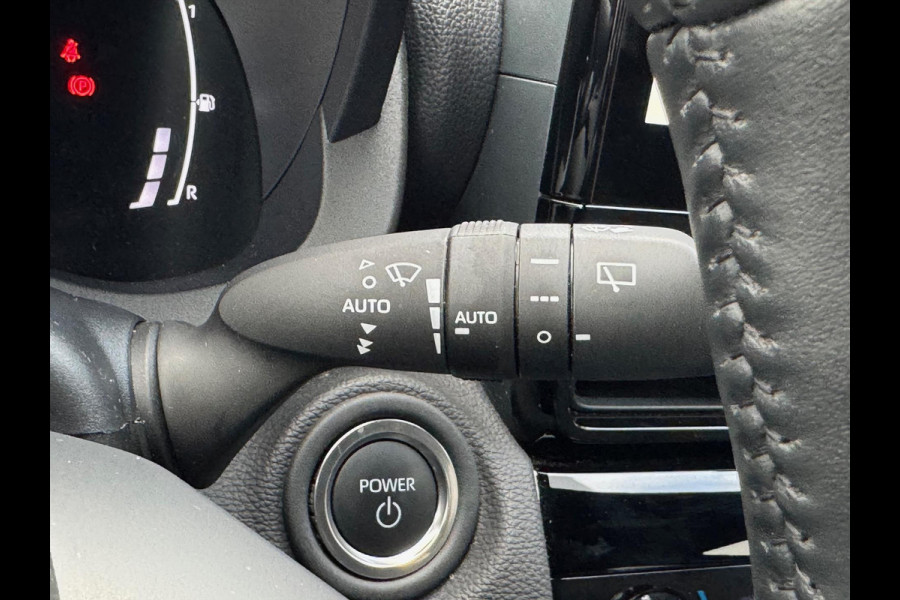 Toyota Yaris Cross 1.5 Hybrid First Edition Plus | Parkeersensoren, Stoel + Stuurverwarming, 17 inch, Privacy Glass