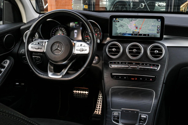 Mercedes-Benz GLC 300e 4MATIC AMG NIGHT - TREKHAAK - CARPLAY