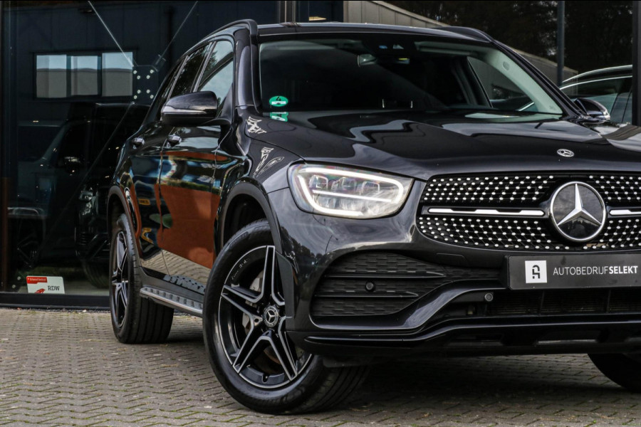 Mercedes-Benz GLC 300e 4MATIC AMG NIGHT - TREKHAAK - CARPLAY