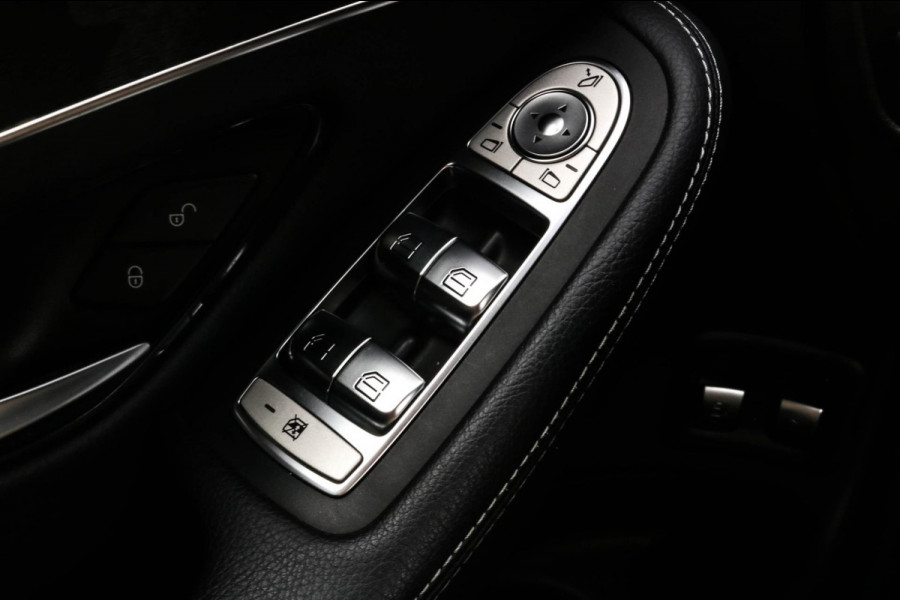 Mercedes-Benz GLC 300e 4MATIC AMG NIGHT - TREKHAAK - CARPLAY