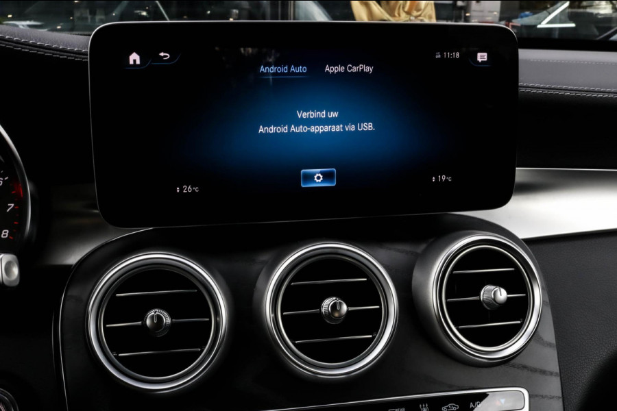 Mercedes-Benz GLC 300e 4MATIC AMG NIGHT - TREKHAAK - CARPLAY